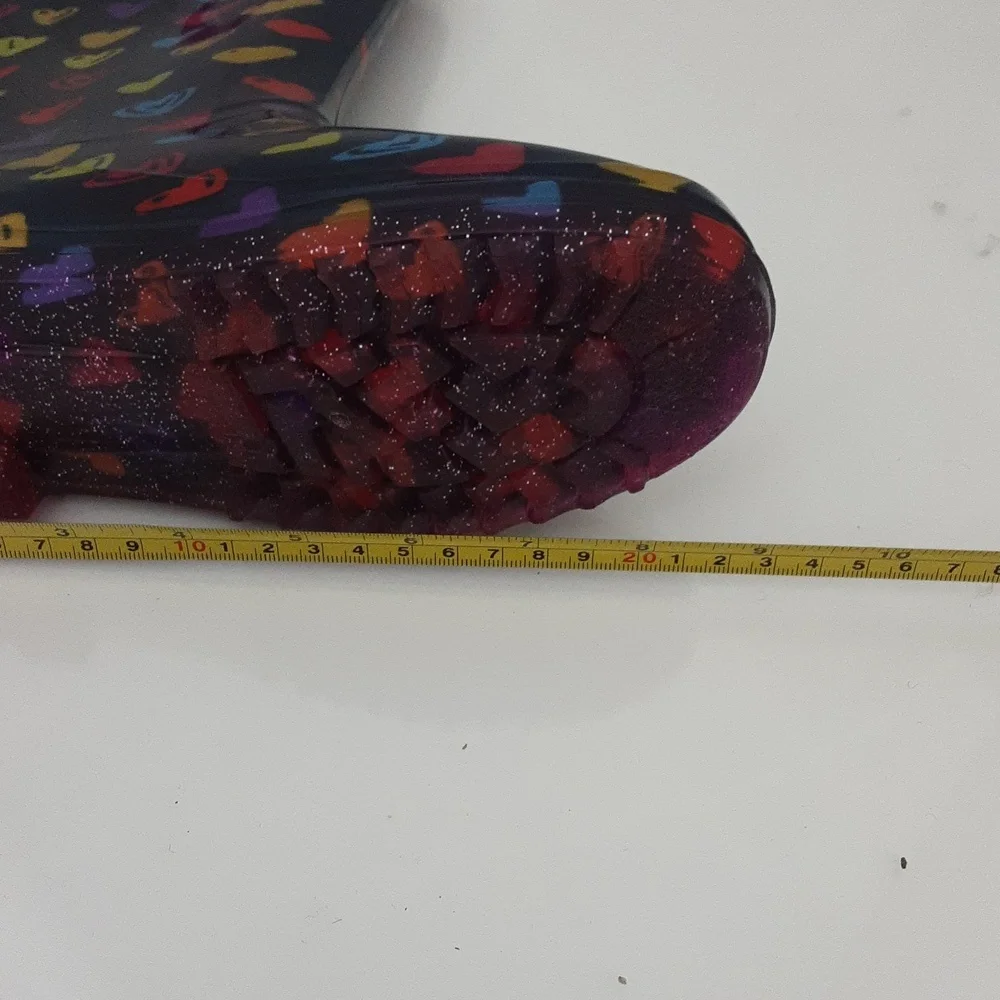 Magellan Outdoors Heart Pattern Rain Boots Size 3.